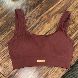 Ribbed brown sports bra
